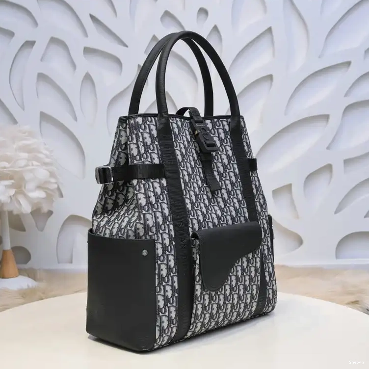 2112YZ0144 Bag Dio 0625